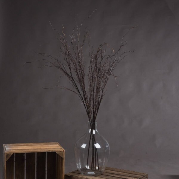 Bring the organic allure of branches into your space with this meticulously detailed spray stem