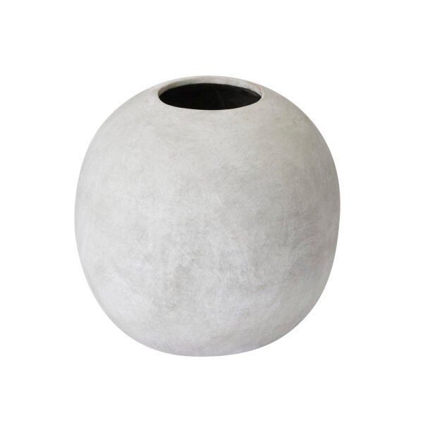 This graceful globe vase marries contemporary design with classical influences