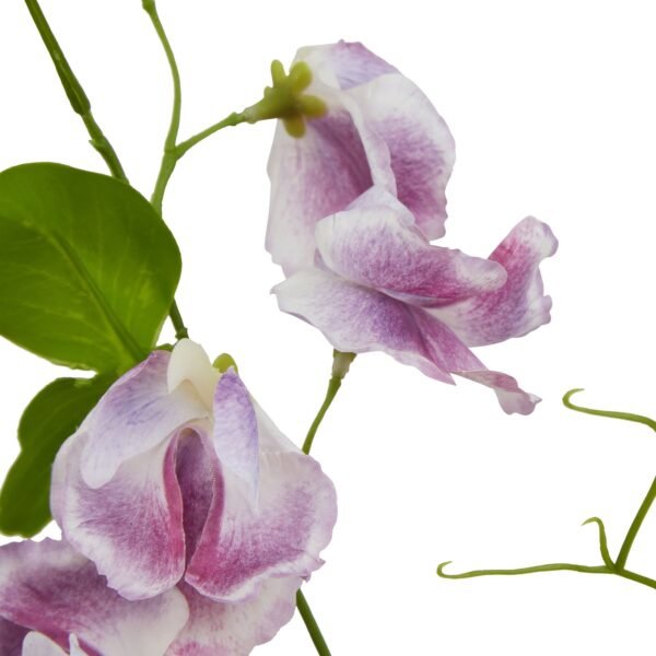 this purple sweetpea stem brings authentic charm to any floral arrangement. Each petal showcases meticulous detail and a rich purple hue that mirrors its living counterpart. Perfect for creating romantic