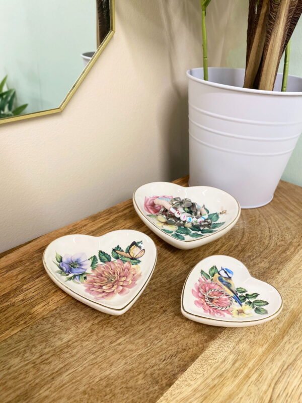 Set Of Three Heart Trinkets Dishes with Gold Edging - Image 3