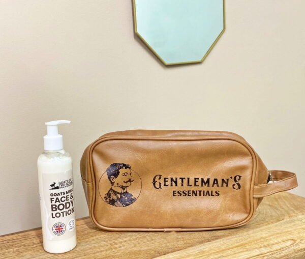 Gentlemans Toiletry Bag with Carrying Loop - Image 4
