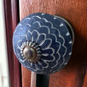 Black & Cream Door Knobs