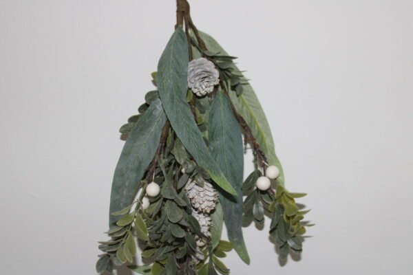 Hanging Alpine Sage & Snowberry Decoration - Image 5