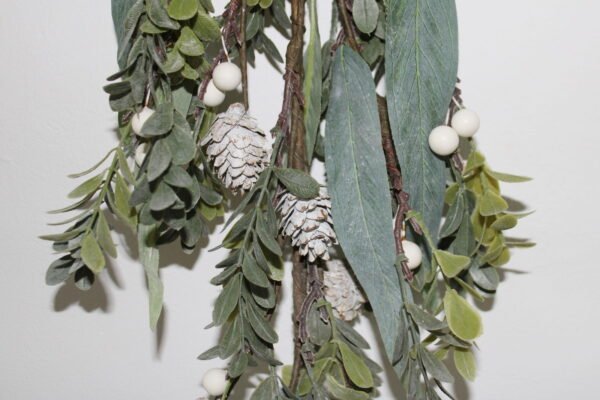 Hanging Alpine Sage & Snowberry Decoration - Image 6