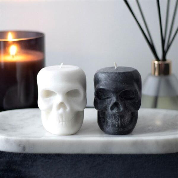 Set of 12 Opium & White Sage Skull Candles in Display - Image 5